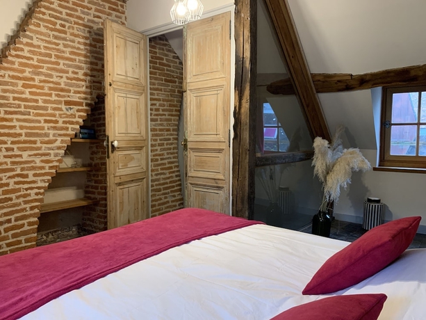Imagen de la habitación del L\'&eacute;cole des Demoiselles. Foto 4