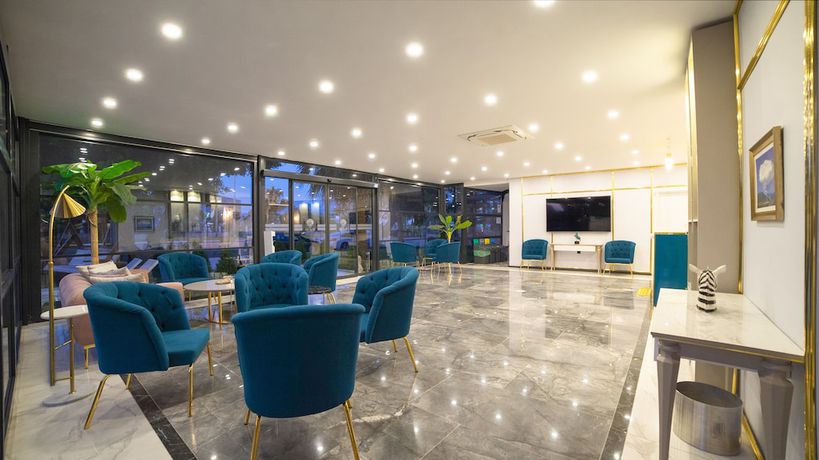Imagen de los interiores del Leaf Port Hotel. Foto 19