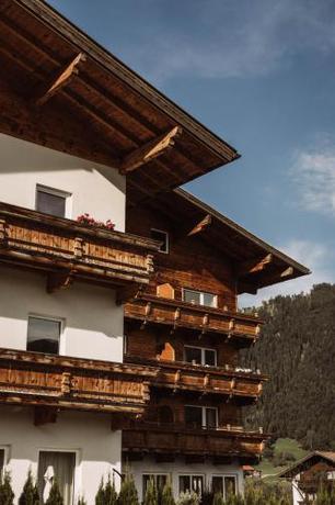 Imagen general del Lebe`schlitters - Das Ferienapartmenthaus im Zillertal. Foto 6