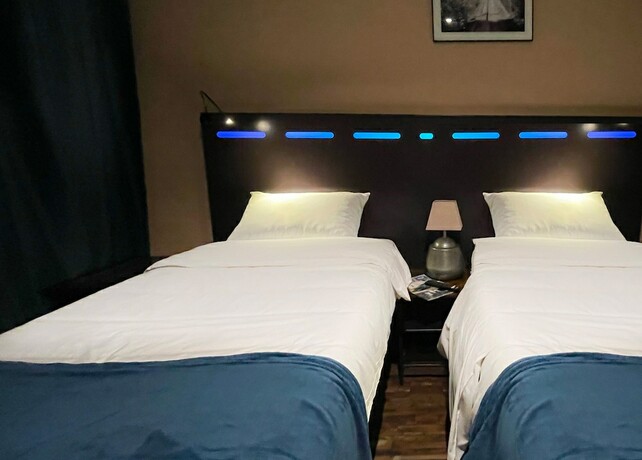 Imagen de la habitación del Leclerc h&ocirc;tel. Foto 13