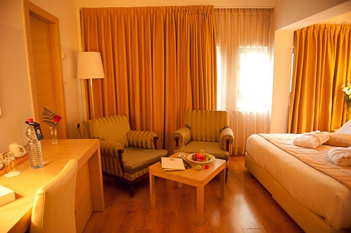 Imagen de la habitación del Legacy Hotel. Foto 11