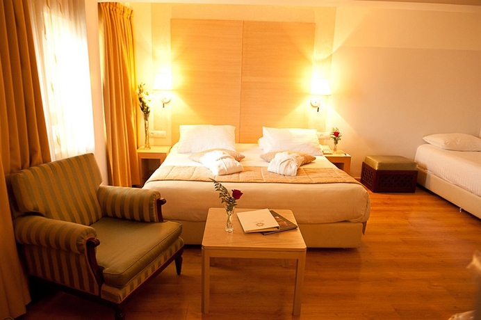 Imagen de la habitación del Legacy Hotel. Foto 12