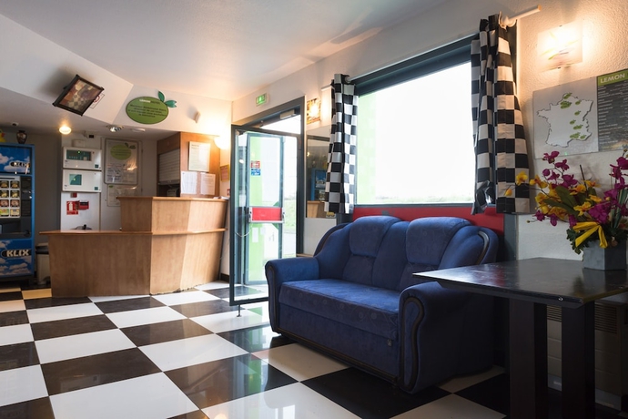 Imagen de los interiores del Lemon Hotel - Mery Sur Oise/cergy. Foto 17