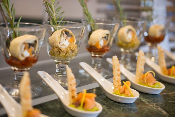 Imagen del bar/restaurante del Leonardo Plaza Eilat. Foto 4