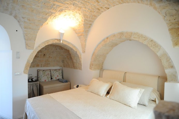 Imagen de la habitación del Leonardo Trulli Resort. Foto 5