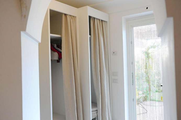 Imagen de la habitación del Leonardo Trulli Resort. Foto 16