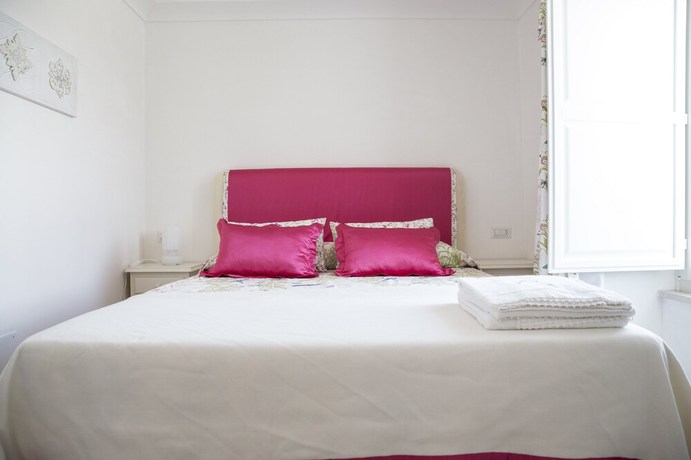 Imagen de la habitación del Leonardo Trulli Resort. Foto 20