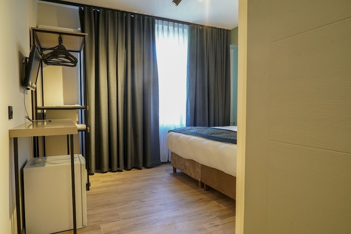 Imagen de la habitación del Leons Hotel. Foto 8