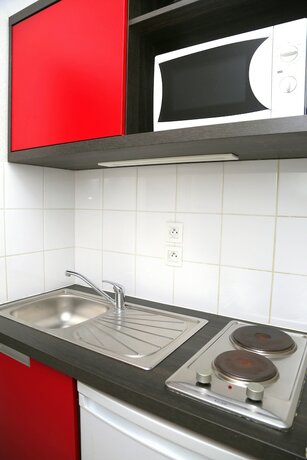 Imagen general del Les Acad&eacute;mies Aixoises. Foto 4