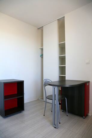 Imagen general del Les Acad&eacute;mies Aixoises. Foto 9