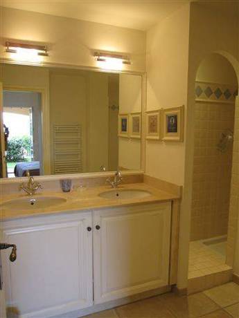 Imagen de la habitación del Les Appartements Et Maisons Des Domaines De Saint. Foto 16