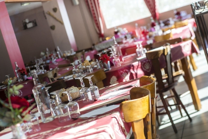 Imagen del bar/restaurante del Les Essertets - Vacances ULVF. Foto 4