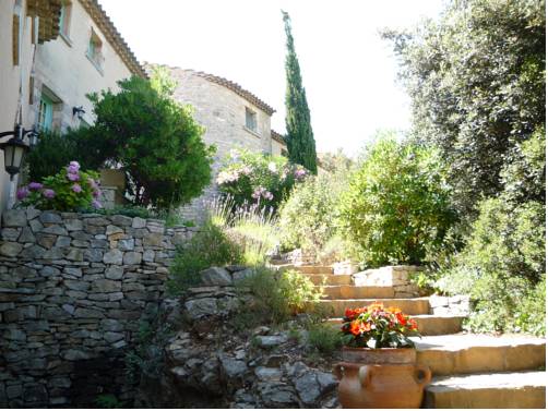 Imagen de la habitación del Les Garrigues De La Vall&eacute;e Des Baux. Foto 10