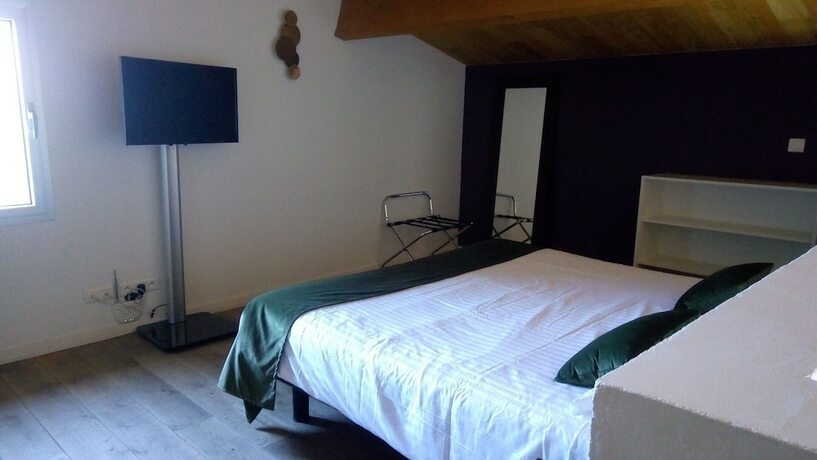 Imagen general del Les G&icirc;tes de l\'Ermitage. Foto 2