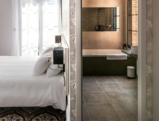 Imagen de la habitación del Les Jardins de Jos&eacute;phine - Le Manoir. Foto 16