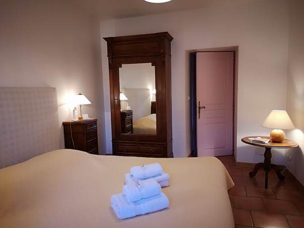 Imagen de la habitación del Les Jardins du Mas Evesque. Foto 14