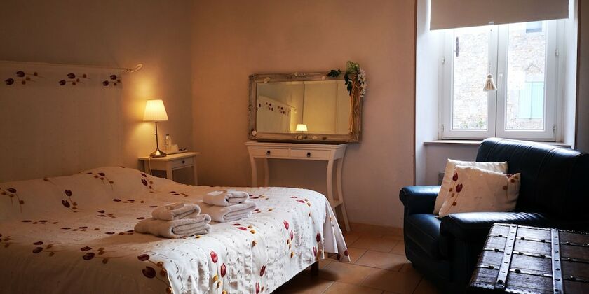 Imagen de la habitación del Les Jardins du Mas Evesque. Foto 18