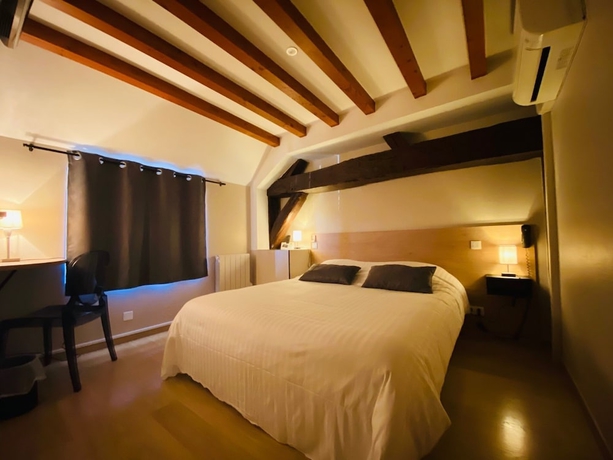 Imagen de la habitación del Les Marronniers d\'Arc. Foto 10