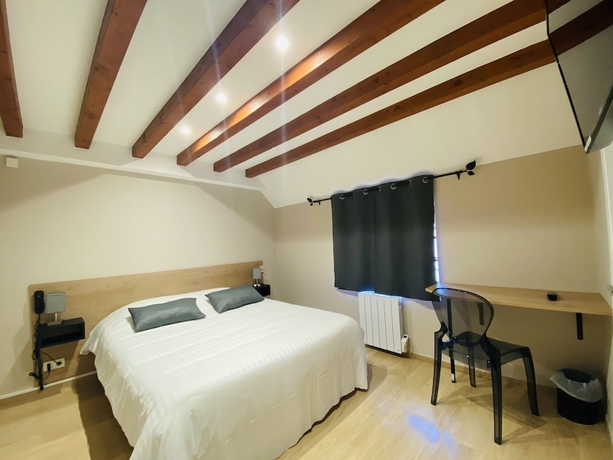 Imagen de la habitación del Les Marronniers d\'Arc. Foto 11