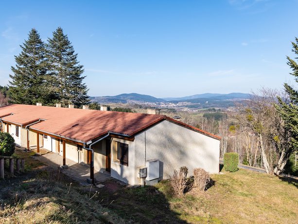 Imagen de los exteriores del Les Monts du Forez - Vacanc&eacute;ole. Foto 6