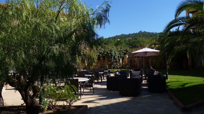 Imagen de los exteriores del Les Pavillons Du Golfe. Foto 8