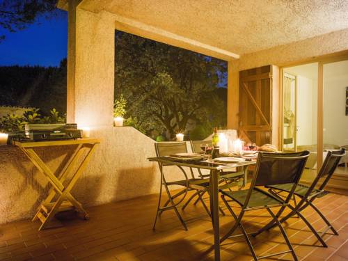 Imagen de la habitación del Les Pins De Santa Giulia. Foto 6
