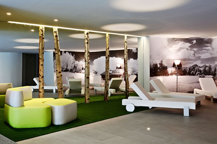 Imagen de los interiores del Les Plaisirs D'antan. Foto 13