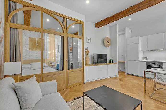 Imagen de la habitación del Les Relais du Capitole. Foto 11