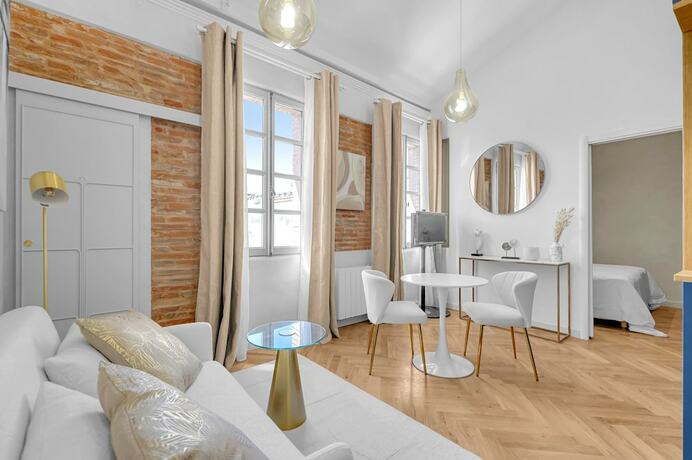 Imagen de la habitación del Les Relais du Capitole. Foto 13