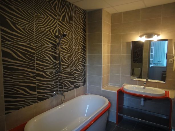 Imagen de la habitación del Les Salons Du Bastier. Foto 8