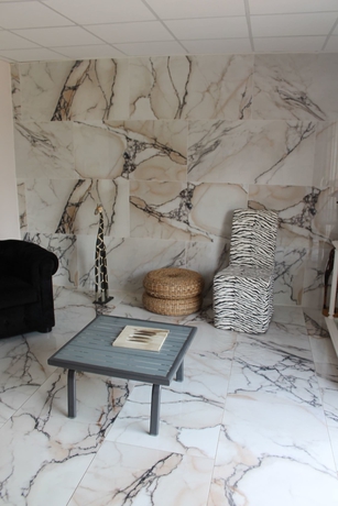 Imagen de los interiores del Les Salons Du Bastier. Foto 19