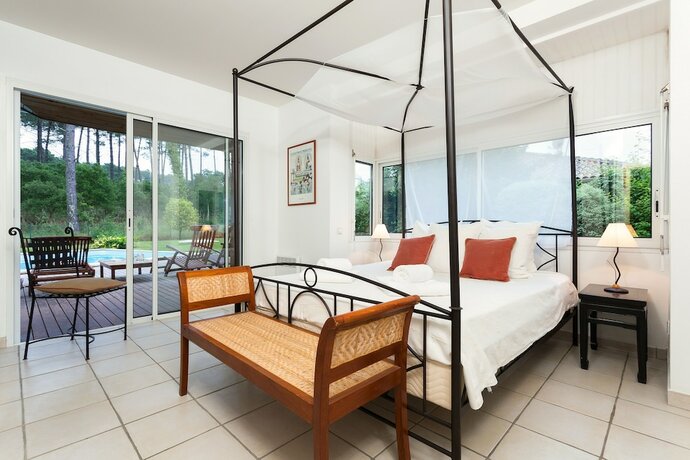 Imagen de la habitación del Les Villas de la Prade. Foto 17