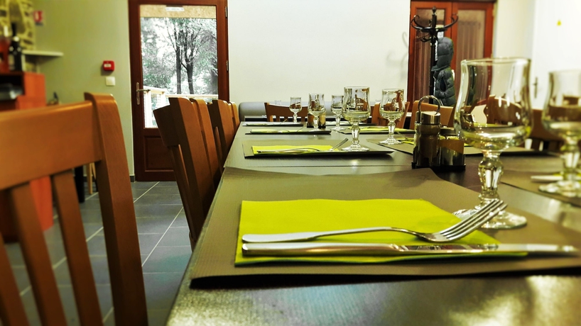 Imagen del bar/restaurante del L'etape En Foret. Foto 5