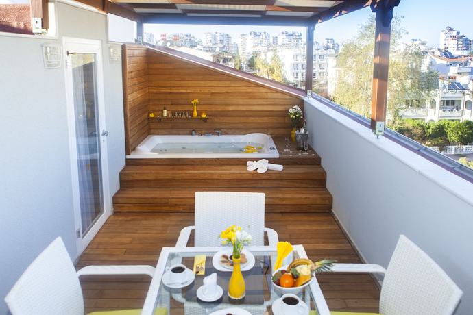 Imagen de la habitación del Letstay Hotel - Adults Only. Foto 6