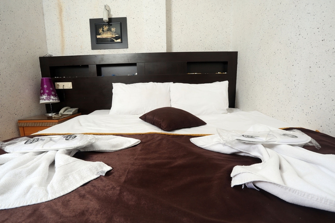 Imagen de la habitación del Letter Hotel. Foto 10