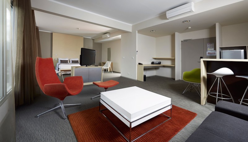 Imagen de la habitación del L'h&ocirc;tel Du Centre. Foto 8