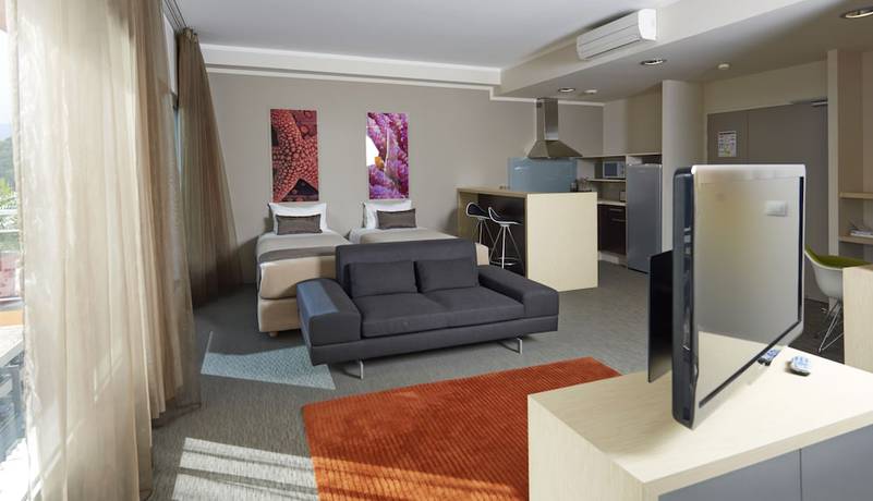 Imagen de la habitación del L'h&ocirc;tel Du Centre. Foto 18