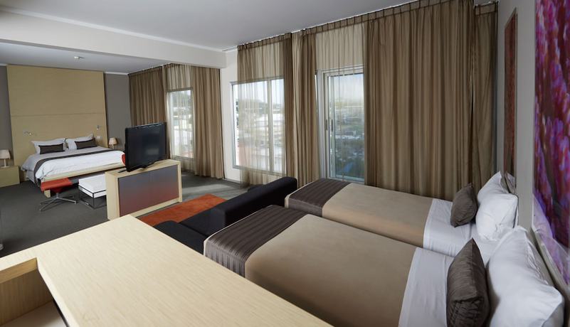 Imagen de la habitación del L'h&ocirc;tel Du Centre. Foto 19