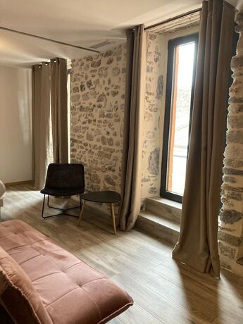 Imagen de la habitación del L\'h&ocirc;tel du Garage des Cevennes. Foto 20