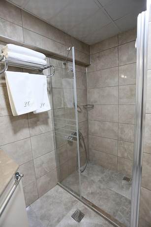 Imagen de la habitación del Life Corner Hotel. Foto 13