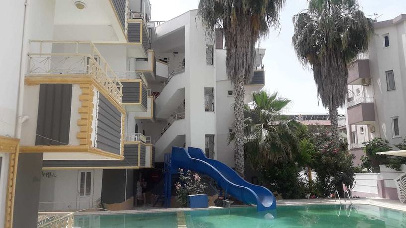 Imagen de la piscina del Life Garden Hotel. Foto 7