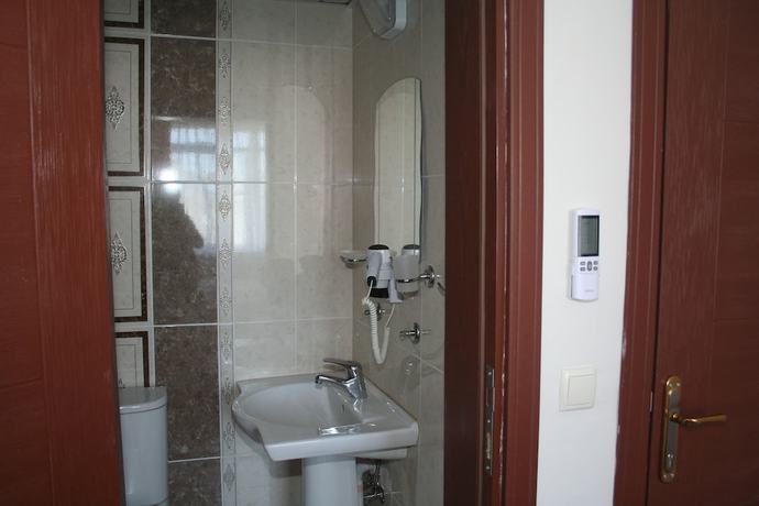 Imagen de la habitación del Life Hotel. Foto 7