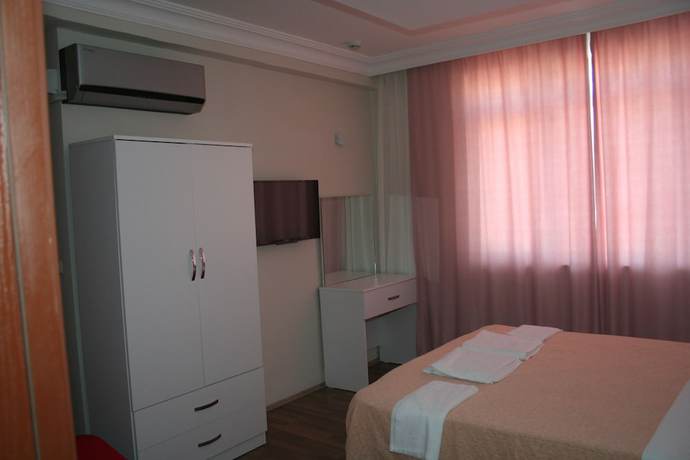 Imagen de la habitación del Life Hotel. Foto 11