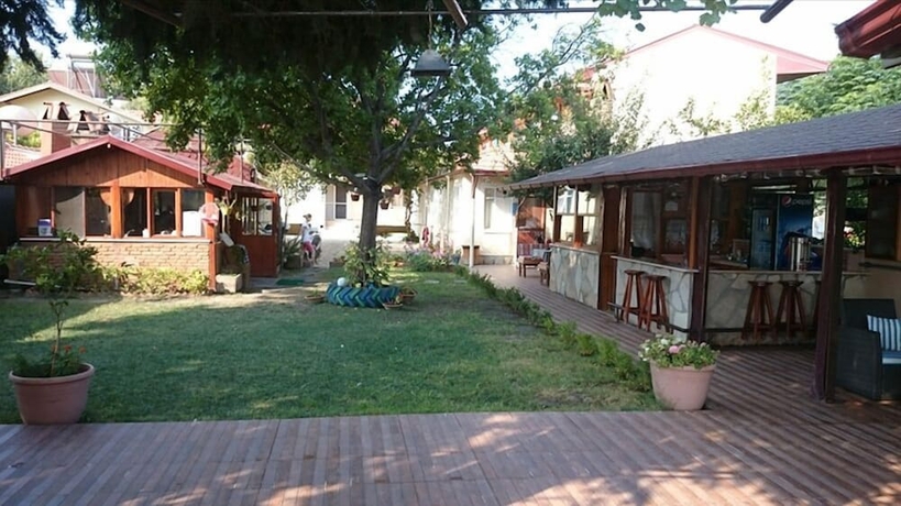Imagen de los exteriores del Likya Pansiyon. Foto 13