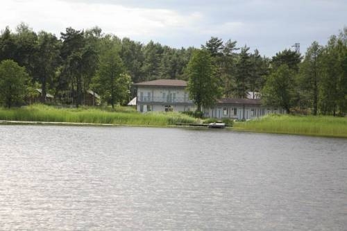 Imagen de los exteriores del Lilaste.eu. Foto 5