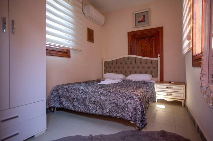 Imagen de la habitación del Lily Town Hotel. Foto 18