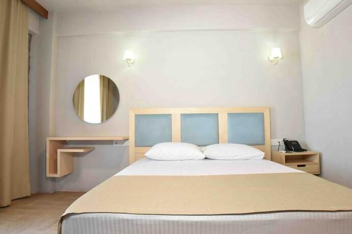 Imagen general del Limnos Hotel. Foto 1
