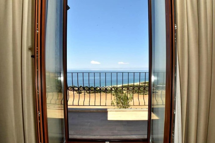 Imagen general del Limnos Hotel. Foto 2