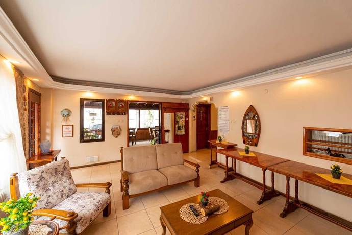 Imagen de los interiores del Limon Otel. Foto 16