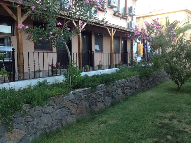 Imagen de los exteriores del Limonata Otel Assos. Foto 19